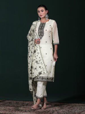 Pristine Ivory & Black Floral Embroidered Kurta Set with Scalloped Dupatta